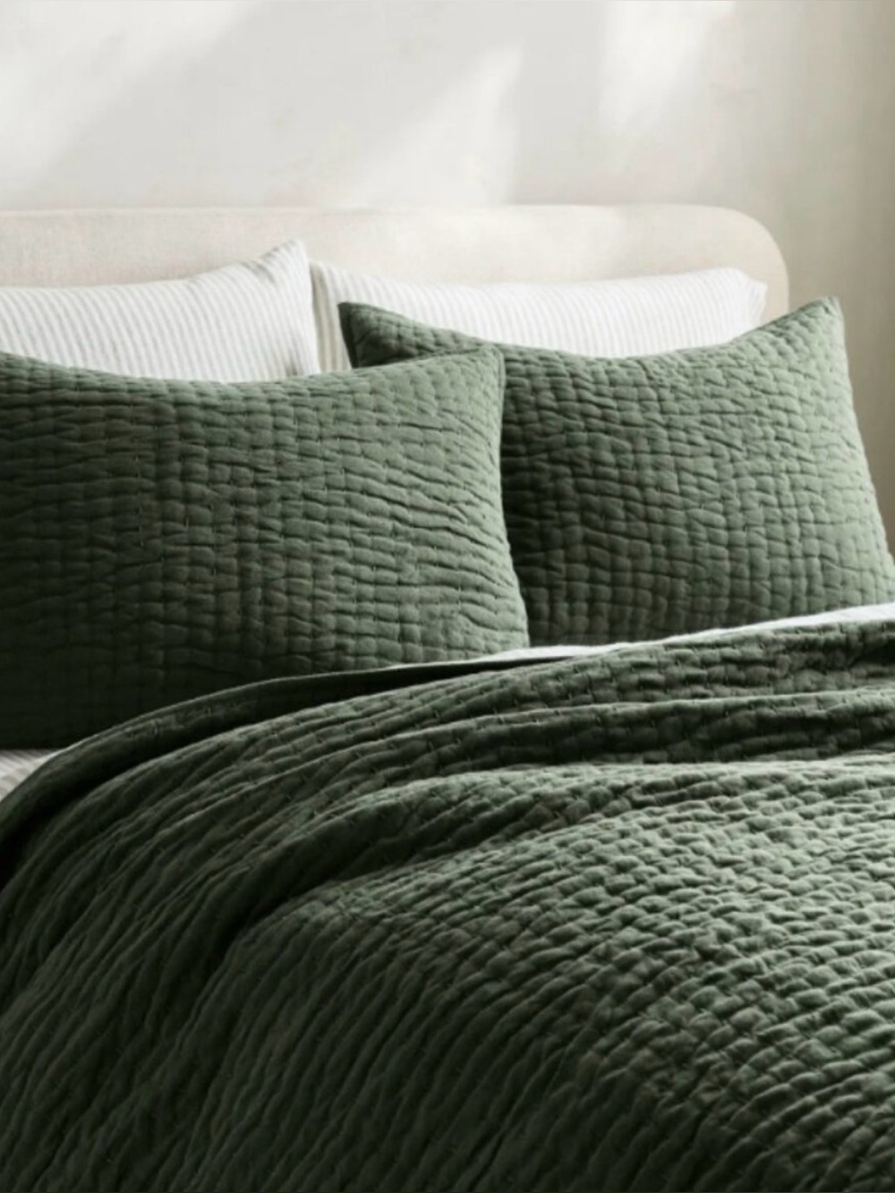 King/Cal King Linen and Organic Cotton Stitch Quilt in Pine Green - Retail $170